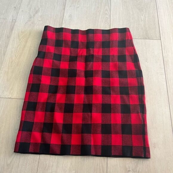 Chaps Skirt Womens Medium Red Buffalo Plaid Pull On Knee Length Classic Preppy - Picture 1 of 6